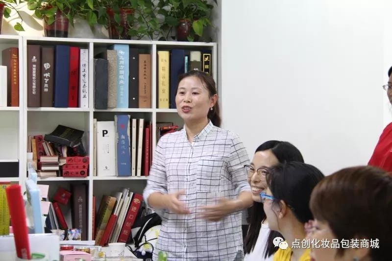 鄭州包裝盒定制-點(diǎn)創(chuàng)包裝