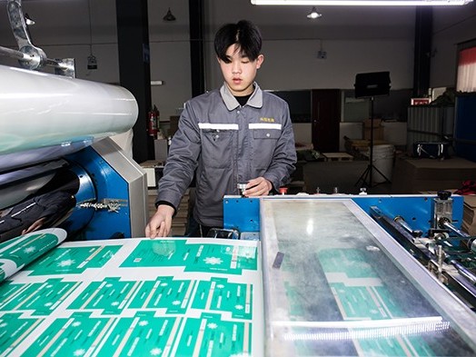 化妝品包裝盒紙盒印前制版七大注意事項