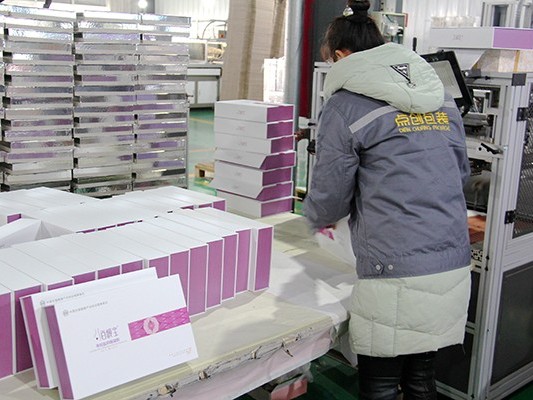 包裝盒定制中用到的特殊印刷工藝